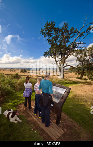 Anzeige einer Website von der Schlacht von Flodden eines Informationstafeln, die auf dem Schlachtfeld platziert werden. Stockfoto