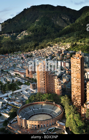 Luftaufnahme der Santa María Stierkampfarena in Bogotá, Kolumbien Stockfoto