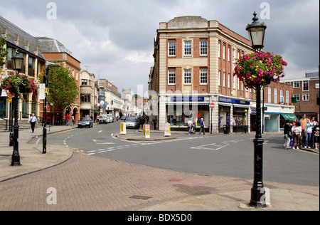 Blick von St Giles Square, zentraler Northampton, Northamptonshire, England, Vereinigtes Königreich Stockfoto