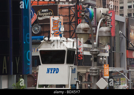 New York Polizei-Abteilung Steuerkasten am Times square Stockfoto