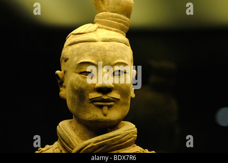 Terrakotta-Armee, Teil des Gräberfeldes, Halle 1, Mausoleum des 1. Kaisers Qin Shihuangdi in Xi ' an, Provinz Shaanxi, China Stockfoto