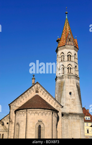 St. Johanniskirche, St. Johanniskirche mit Johannisturm Glockenturm, romanische, E Schwaebisch Gmuend, Baden-Württemberg, Deutschland Stockfoto