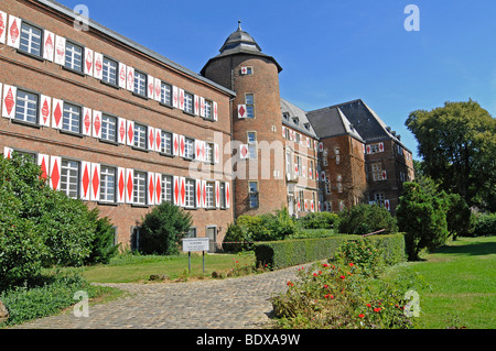 Die Wasserburg Wasserschloss Bedburg, Bergheim, Rheinland, Rhein-Erft-Kreis District, North Rhine-Westphalia, Germany, Europe Stockfoto