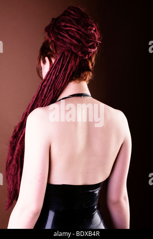 Frau, stehen, Dreadlocks, zurück, Gothic Stockfoto