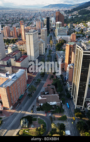 Luftaufnahme von Bogotá, der Avenida Carrera Septima. Stockfoto