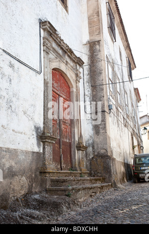 Kirche Santo Amaro in Castelo de Vide, Portalegre District, Alto Alentejo, Portugal. Stockfoto