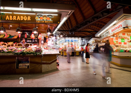 Markthalle Mercat de Santa Caterina, Barcelona, Katalonien, Spanien, Europa Stockfoto