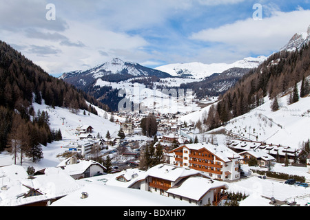 Selva Wolkenstein, Sella Ronda Skigebiet Val Gardena, Sella Massivs reichen, Dolomiten, Südtirol, Trentino-Südtirol, Italien Stockfoto