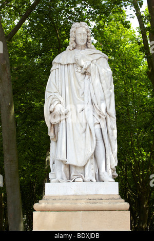 Montaigne, Statue, Place de Quinconces, Bordeaux, Gironde, Aquitanien, Südfrankreich, Frankreich, Europa Stockfoto