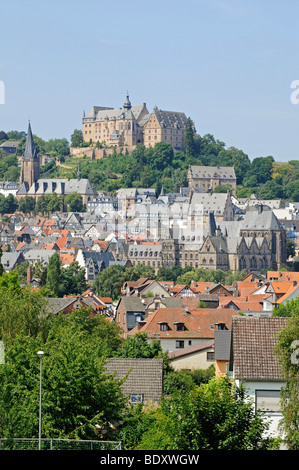 Blick auf die Stadt, Landgrafenschloss Landgraf Burg, Universitätsmuseum für Kulturgeschichte, Pfarrkirche St. Marien Str. Marys, histor Stockfoto