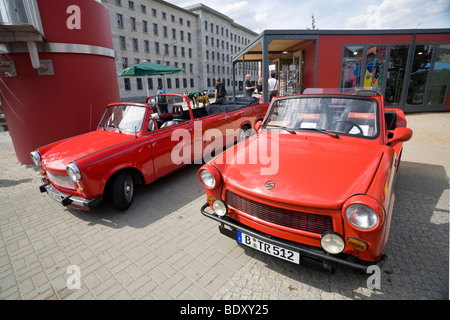 PKW Trabant "Trabi-Safari" Sightseeing Tours, Zimmerstraße, Mitte, Berlin, Deutschland, Europa Stockfoto