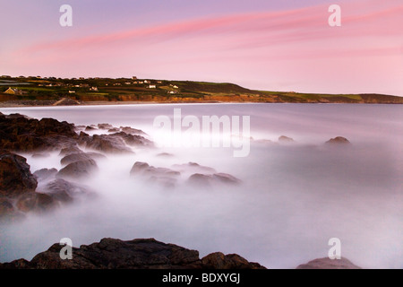 Sonnenuntergang von Perranuthnoe mit Blick auf Cudden Punkt; Cornwall Stockfoto