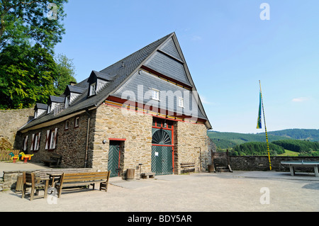 Bilstein, Burg, Jugendherberge, Lennestadt, Ebbegebirge natürlichen park, Sauerland, Nordrhein-Westfalen, Deutschland, Europa Stockfoto