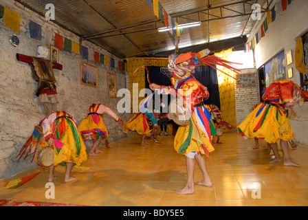 Tänzer auf eine kulturelle Show in Thimphu, Bhutan Stockfoto
