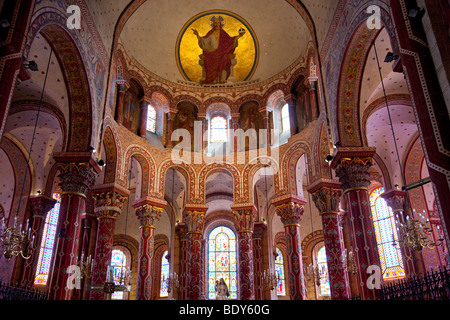 St. Austremoine Kirche in Issoire, Puy de Dome, Auvergne, Frankreich Stockfoto