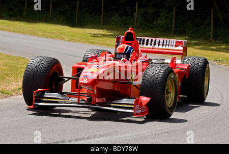 Pierangelo Masselli fahren 1998 Ferrari F3000 die Schumacher 6 gegeben hat, gewinnt. Goodwood Festival of Speed, Sussex, UK. Stockfoto