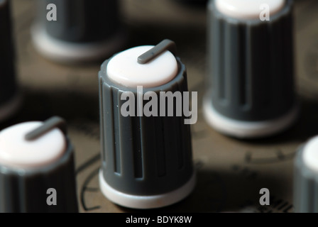 Regler und Fader Stockfoto