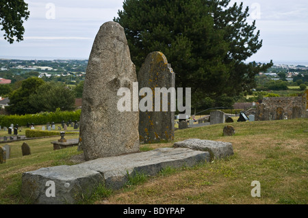 Dh CASTEL GUERNSEY neolithischen Göttin Statue einer Frau heidnischen Abbildung im Friedhof site Stockfoto