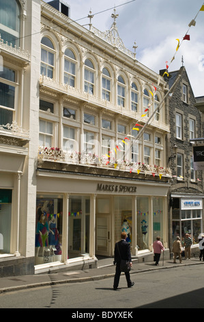 dh La Rue des Forges ST PETER PORT GUERNSEY Marks und Spencer Smith Street St Peter Port-Shop Gebäude Stockfoto