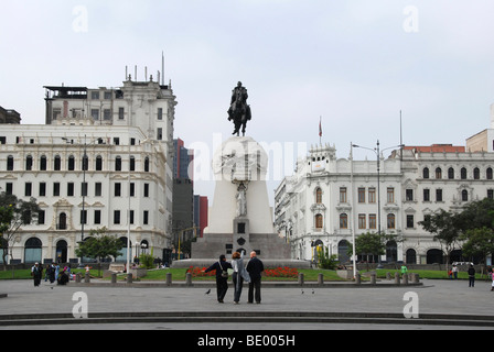 Reiterstatue von General José de San Martín, Plaza San Martin, Altstadt, Lima, Peru, Südamerika, Lateinamerika Stockfoto