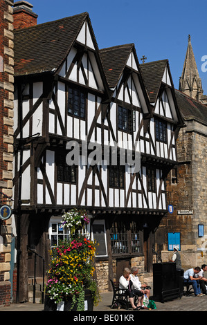 Altes Fachwerk Tudor-Stil Gebäude, gebaut von 1485 bis 1603, steile Hügel, Lincoln, Lincolnshire, England, UK, Europa Stockfoto