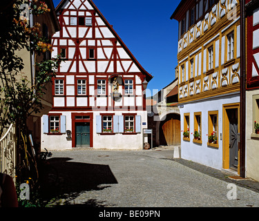Fachwerkhäusern in Iphofen, Franken, Bayern, Deutschland. Stockfoto
