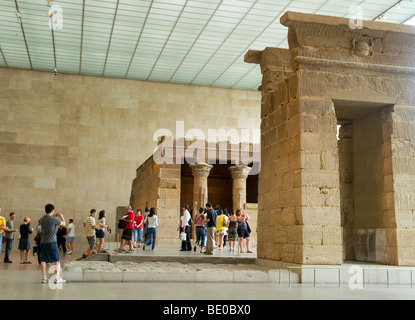 Der ägyptische Tempel von Dendur in der Sackler Flügel am He Metropolitan Museum of Art, New York City, USA Stockfoto