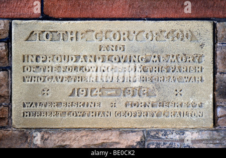 Kriegerdenkmal 1914-18. Kirche des Heiligen Johannes der Evangelist. Plumpton Wand, Cumbria, England, Vereinigtes Königreich, Europa. Stockfoto