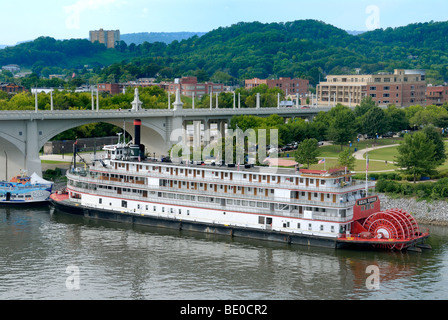 Die Delta Queen Steamboat vertäut in Chattanooga, Tennessee auf dem Tennessee River Stockfoto