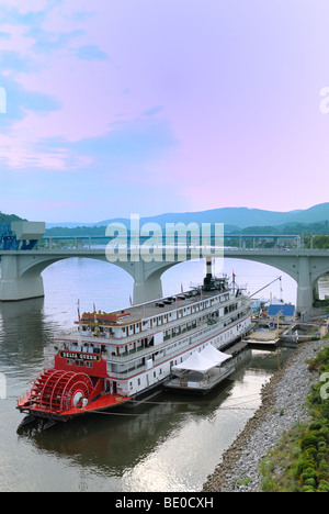 Die Delta Queen Steamboat vertäut in Chattanooga, Tennessee auf dem Tennessee River Stockfoto