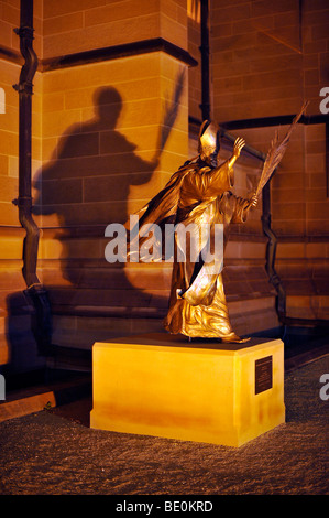 Bronze-Statue von Papst John Paul, Dom St. Marien, Sydney, New South Wales, Australien Stockfoto