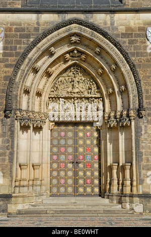 Frühen gotischen Eingang in die Kirche St. Peter und Paul, detail, Vysehrad Hill, Prag, Tschechische Republik, Europa Stockfoto