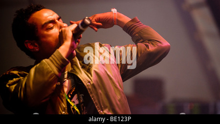 Die Sängerin für die Freestyler beim 2009 Glade Festival. Stockfoto