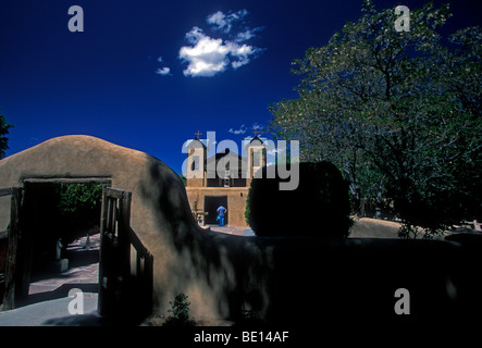 El Santuario de Chimayo, Dorf von Chimayo, Chimayo, Tierra Bendita, Rio Arriba County, New Mexico, USA, Nordamerika Stockfoto