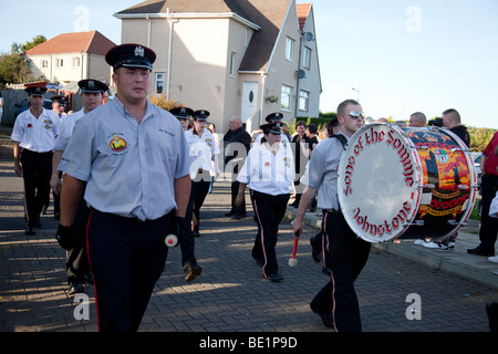 Söhne der Somme Loyalist Band aus Johnstone marschieren in Kilwinning, Ayrshire, Schottland Stockfoto