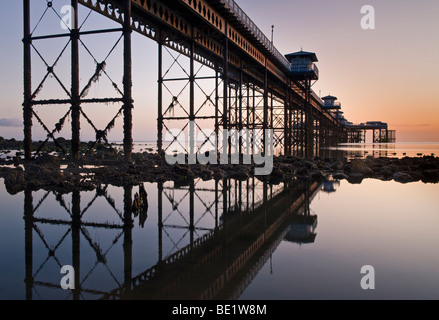 Llandudno Pier in Llandudno, Gwynedd, Nordwales, Sunrise, UK Stockfoto