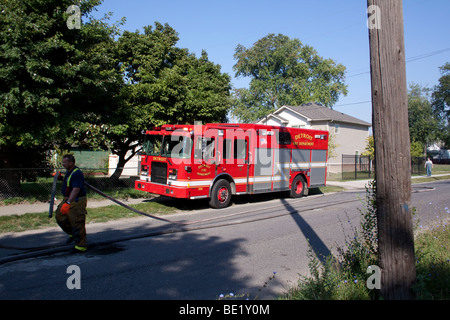 Taktische Man Power Rescue Squad 4 Detroit Feuerwehr Detroit Michigan, durch Dembinsky Foto Assoc Stockfoto