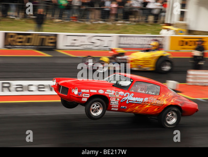 Pro ET Dragster von Carla Pittau angetrieben. Santa Pod Raceway, England, UK. Stockfoto