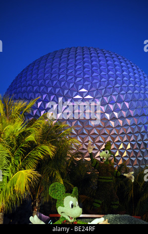 EPCOT im WALT DISNEY WORLD - APRIL 10: EPCOT in Disneyworld in Orlando, Florida, am 10. April 2008 Stockfoto