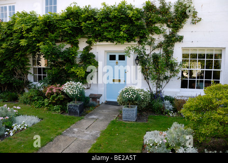 Attraktives Ferienhaus in der Nähe der Kathedrale, Chichester, Sussex, England, UK Stockfoto