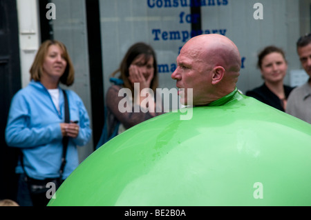 Ashbourne International Streetfest 2009 Straßentheater und Kunst-Festival in Ashbourne Derbyshire Peak District England Stockfoto