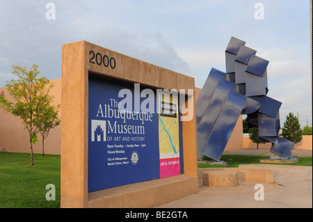 USA-NM-New Mexico, Albuquerque Museum für Kunst und Geschichte außen Stockfoto