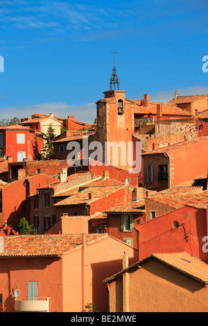 DORF ROUSSILLON, VAUCLUSE, PROVENCE, FRANKREICH Stockfoto