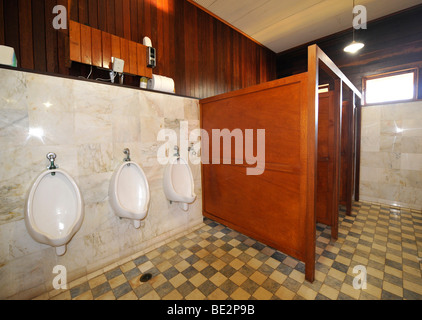 Innenaufnahme, Toilette, Kuranda Scenic Railway, historischen Bahnhof, Frischwasser Station Cairns, Queensland, Australien Stockfoto