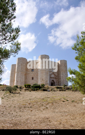 13. Jahrhundert Castel del Monte, Andria, Provinz Barletta-Andria-Trani, Apulien Region, Italien Stockfoto