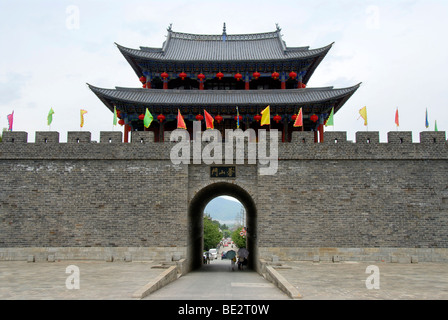 Tor der Stadt Wand, Westtor, Dali, Yunnan Provinz, Volksrepublik China, Asien Stockfoto