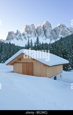 Winterlandschaft, Le Geisler Gruppe / Geisler Rollen Val di Funes, Dolomiten, Trentino-Alto Adige, South Tirol, Italien Stockfoto