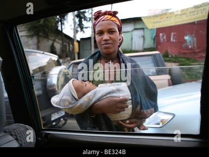 Bettler auf der Straße von Addis Abeba Stockfoto