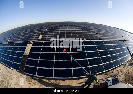 Deutschlands größte Solarpark in Lieberose, Spreewald, Brandenburg, Deutschland, Europa Stockfoto