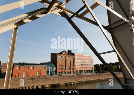 Kultur Und Stadthistorisches Museum kulturelle und historische Museum der Stadt, ehemalige Lagerhalle, Innenhafen, Duisburg, Ruhr Stockfoto